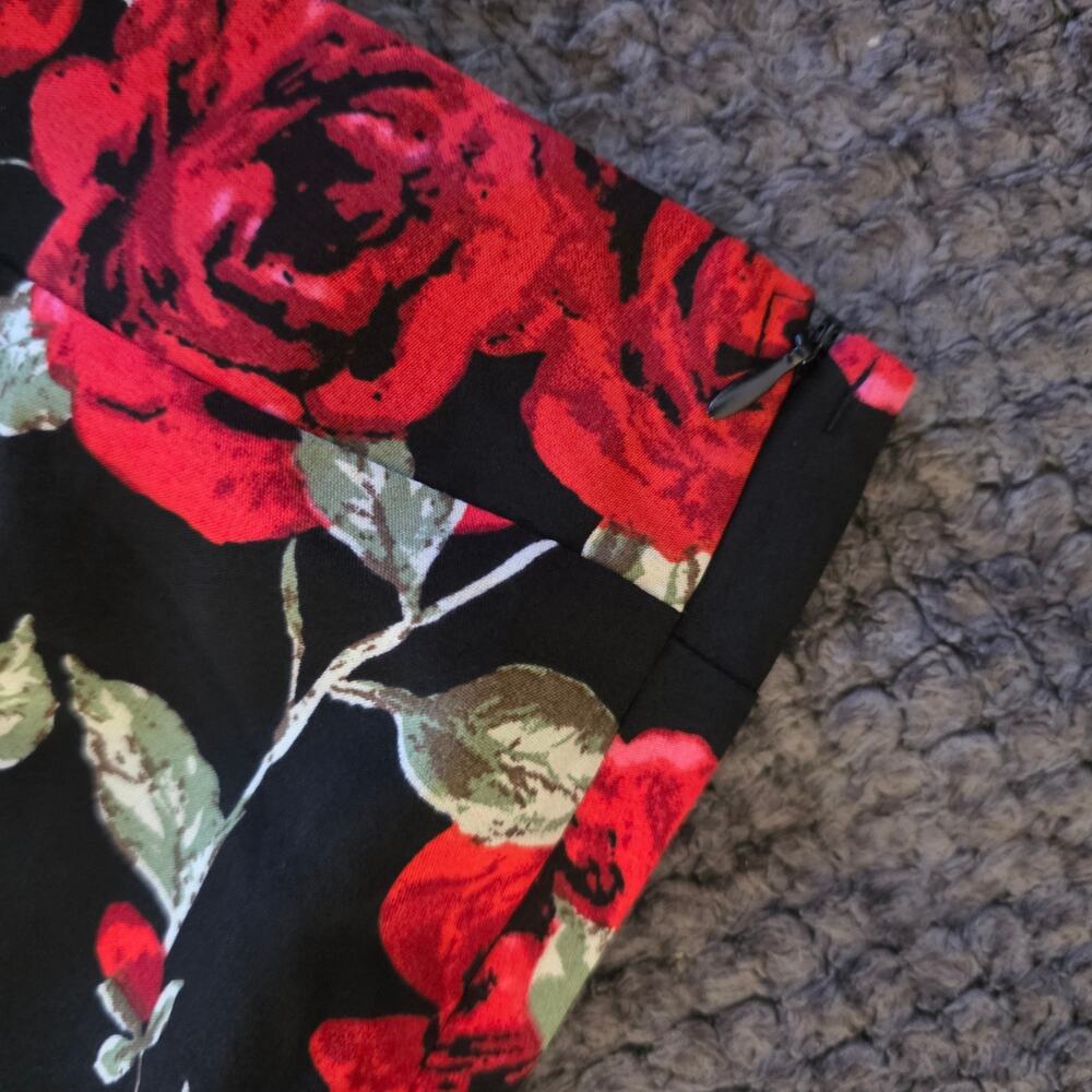 Pinafore Dress Size large Black Red Rose Floral Cottagecore Grunge Dark Romantic - Picture 14 of 15